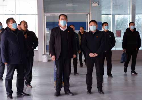 市交通運(yùn)輸局黨組書記、局長彭仁來一行元旦期間深入公交調(diào)研